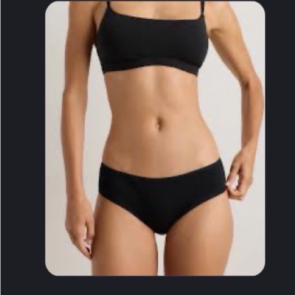 Women's Black Italian Scoop Neck Bikini Top